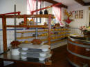 casa tipica di campagna per illustrazione della lavorazione del formaggio